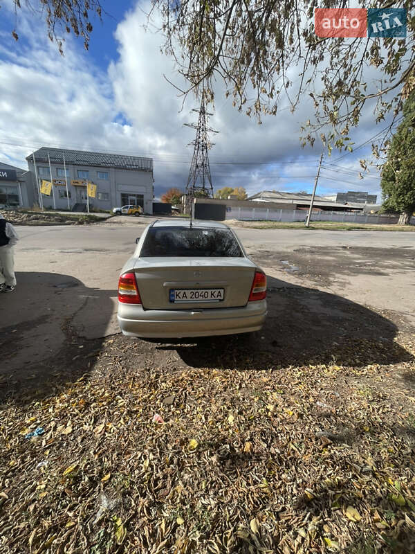 Седан Opel Astra 2008 в Чернигове фото 5 Седан Opel Astra 2008 в Чернигове