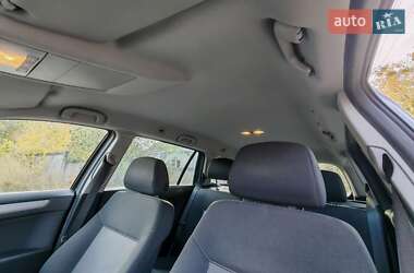 Универсал Opel Astra 2010 в 