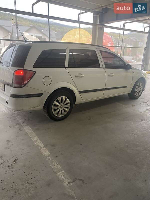 Мінівен Opel Astra 2005 в Буковеле