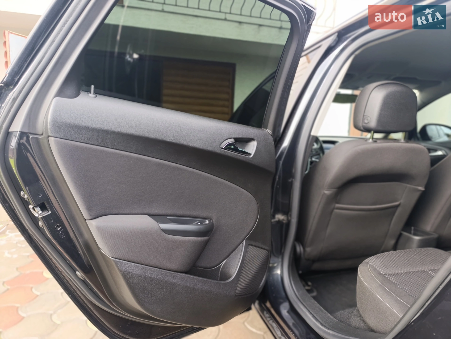 2012 Opel Astra - мініатюра 12