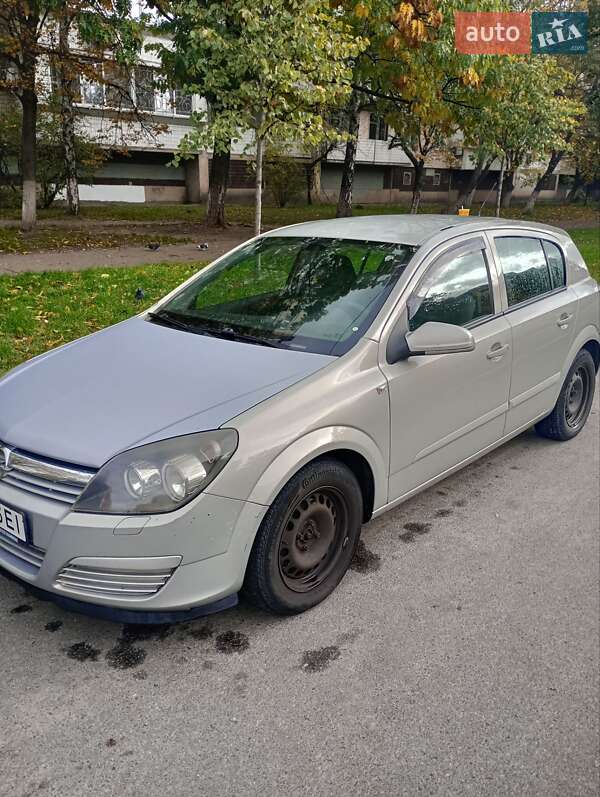 Хетчбек Opel Astra 2006 в Києві фото 8 Хетчбек Opel Astra 2006 в Києві