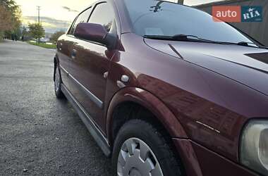Седан Opel Astra 2003 в 