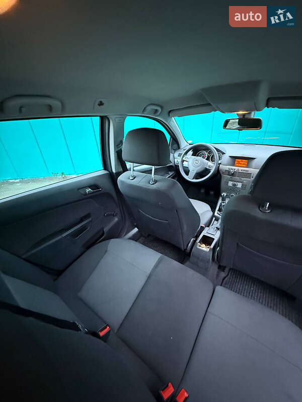 Универсал Opel Astra 2006 в Белой Церкви