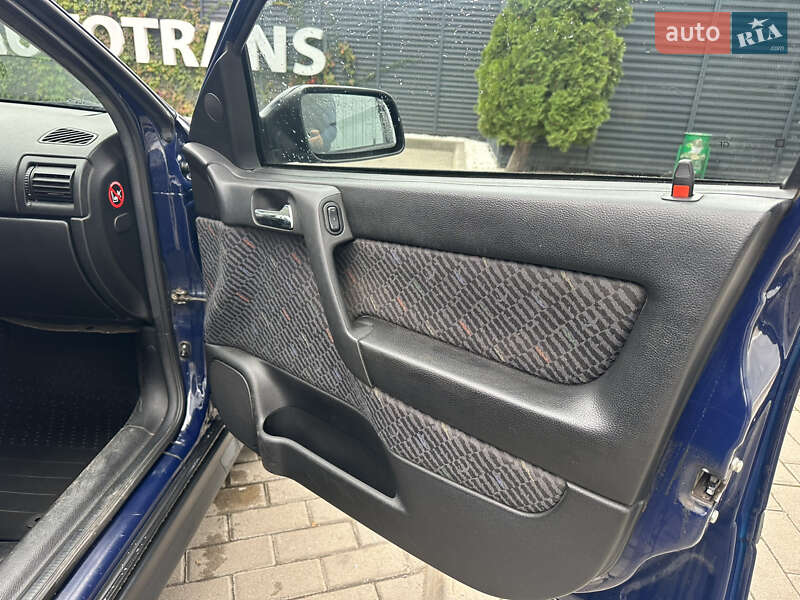 Универсал Opel Astra 2002 в Полтаве