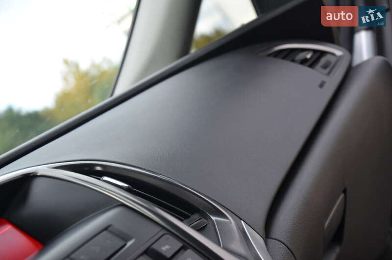 Хэтчбек Opel Astra 2012 в Дрогобыче