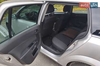 Універсал Opel Astra 2005 в  фото 2 Універсал Opel Astra 2005 в
