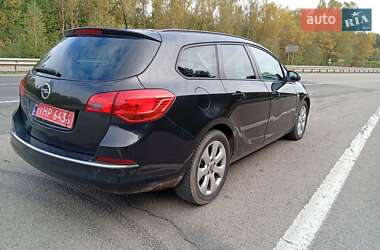 Универсал Opel Astra 2013 в 