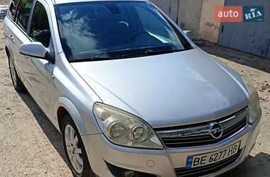 Универсал Opel Astra 2009 в Южноукраинске