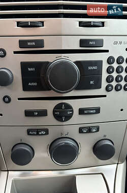 Универсал Opel Astra 2009 в 