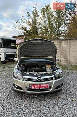 Универсал Opel Astra 2009 в 