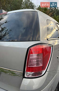 Универсал Opel Astra 2009 в 