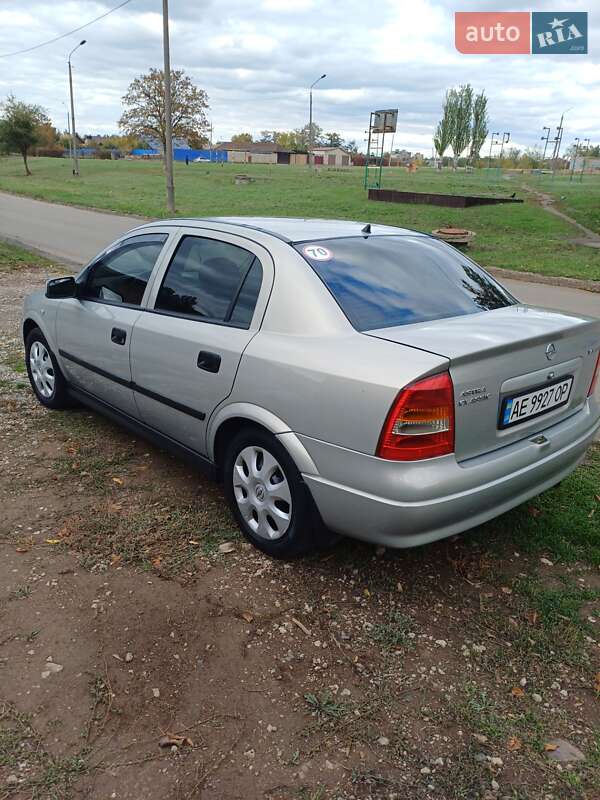 Седан Opel Astra 2006 в Кривому Розі фото 6 Седан Opel Astra 2006 в Кривому Розі