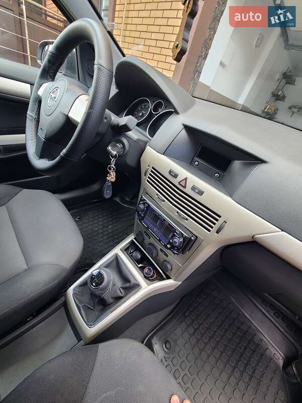 Седан Opel Astra 2008 в Луцьку фото 9 Седан Opel Astra 2008 в Луцьку