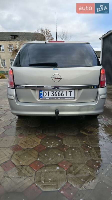 Универсал Opel Astra 2009 в Кролевце