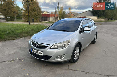 Универсал Opel Astra 2012 в Жовкве