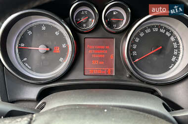 Универсал Opel Astra 2012 в 
