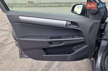 Універсал Opel Astra 2006 в  фото 23 Універсал Opel Astra 2006 в