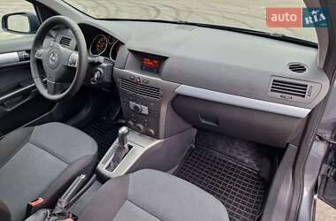 Універсал Opel Astra 2006 в  фото 32 Універсал Opel Astra 2006 в