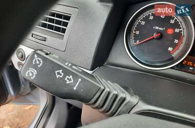 Универсал Opel Astra 2006 в  фото 39 Универсал Opel Astra 2006 в