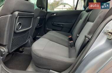 Универсал Opel Astra 2006 в  фото 44 Универсал Opel Astra 2006 в