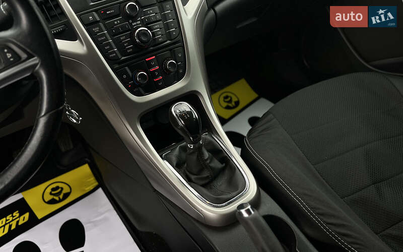 Универсал Opel Astra 2011 в Мукачево фото 13 Универсал Opel Astra 2011 в Мукачево