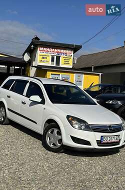 Универсал Opel Astra 2010 в 