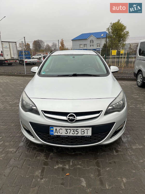 Универсал Opel Astra 2012 в Киеве