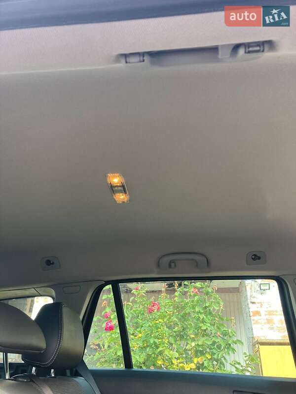 Універсал Opel Astra 2009 в Полтаві