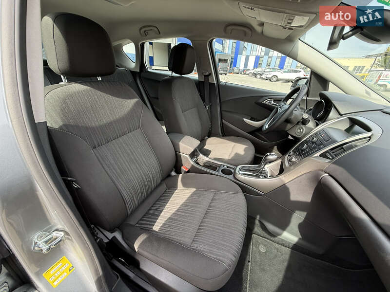 Хетчбек Opel Astra 2011 в Рівному