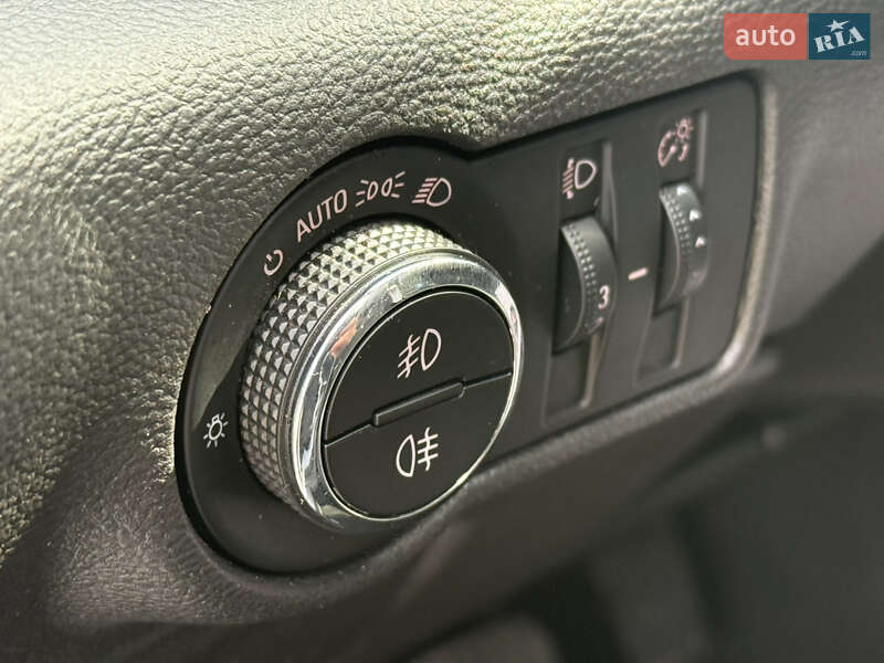 Хетчбек Opel Astra 2011 в Рівному