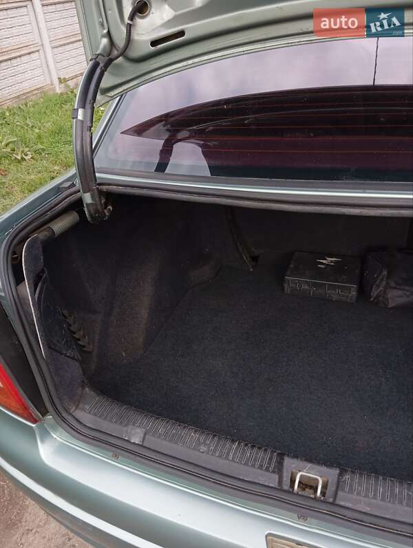 Седан Opel Astra 2008 в Казатине