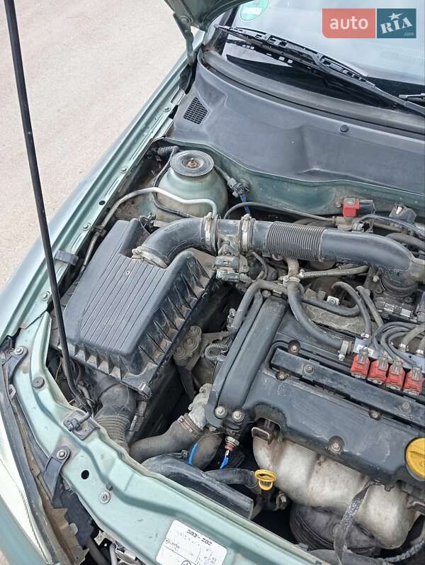 Седан Opel Astra 2008 в Казатине