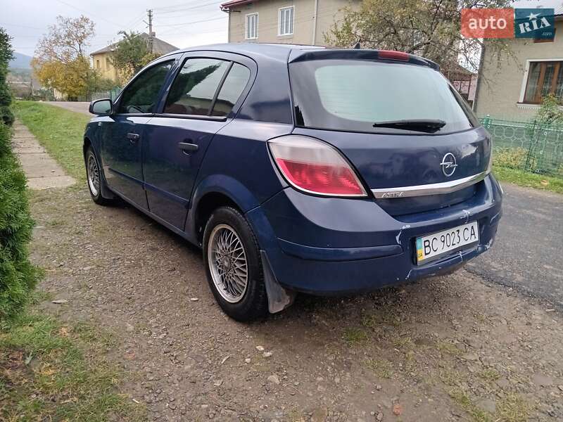 Хэтчбек Opel Astra 2006 в Дрогобыче фото 5 Хэтчбек Opel Astra 2006 в Дрогобыче