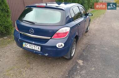 Хетчбек Opel Astra 2006 в 