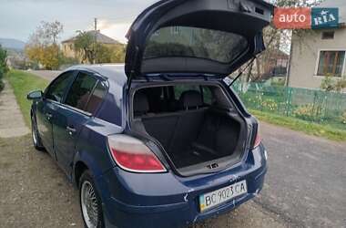 Хетчбек Opel Astra 2006 в 