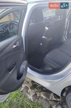 Хетчбек Opel Astra 2017 в  фото 2 Хетчбек Opel Astra 2017 в