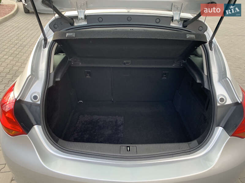 Хэтчбек Opel Astra 2011 в Луцке фото 21 Хэтчбек Opel Astra 2011 в Луцке