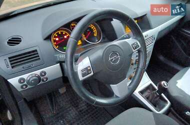 Универсал Opel Astra 2009 в 