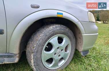 Универсал Opel Astra 2002 в  фото 14 Универсал Opel Astra 2002 в