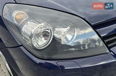 Универсал Opel Astra 2005 в 