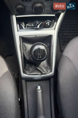 Хэтчбек Opel Astra 2012 в 
