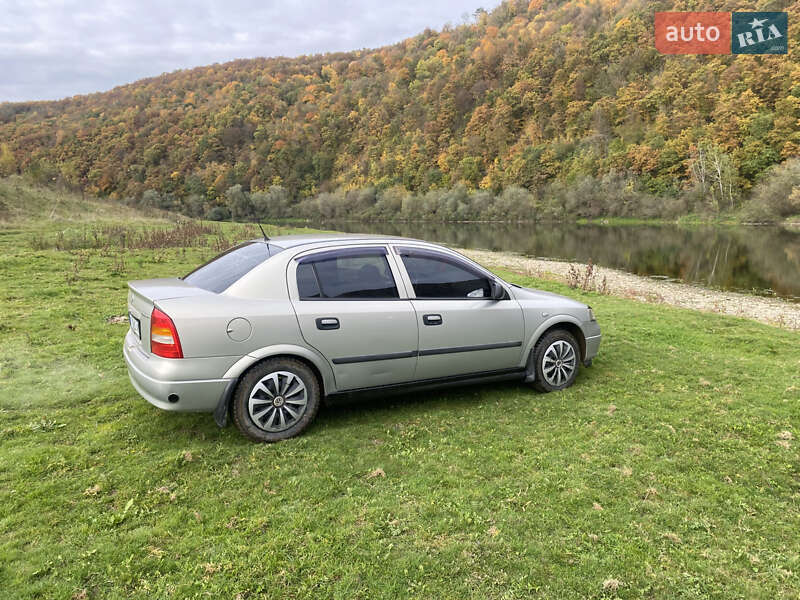 Седан Opel Astra 2008 в Ивано-Франковске фото 5 Седан Opel Astra 2008 в Ивано-Франковске