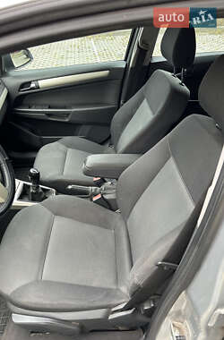 Универсал Opel Astra 2007 в 