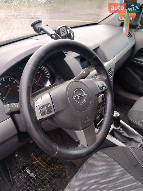 Универсал Opel Astra 2005 в Сокирянах фото 2 Универсал Opel Astra 2005 в Сокирянах