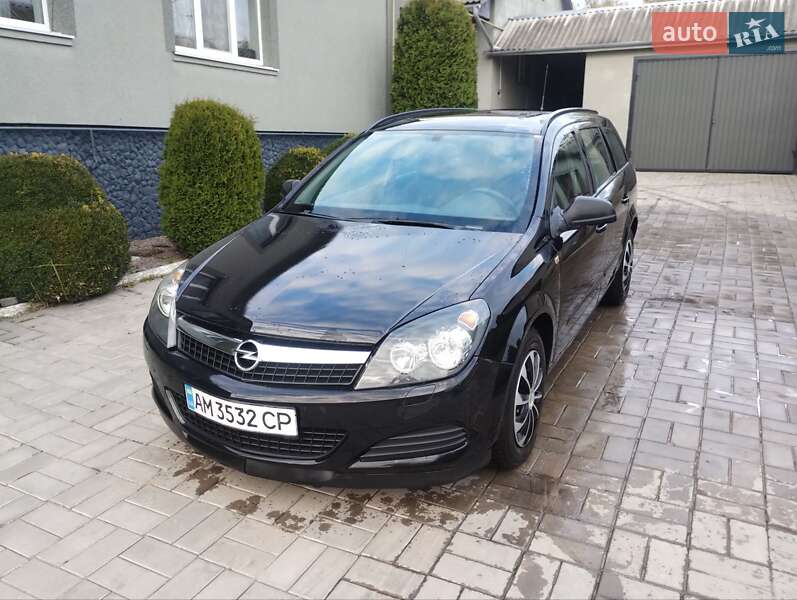 Универсал Opel Astra 2009 в Кременце