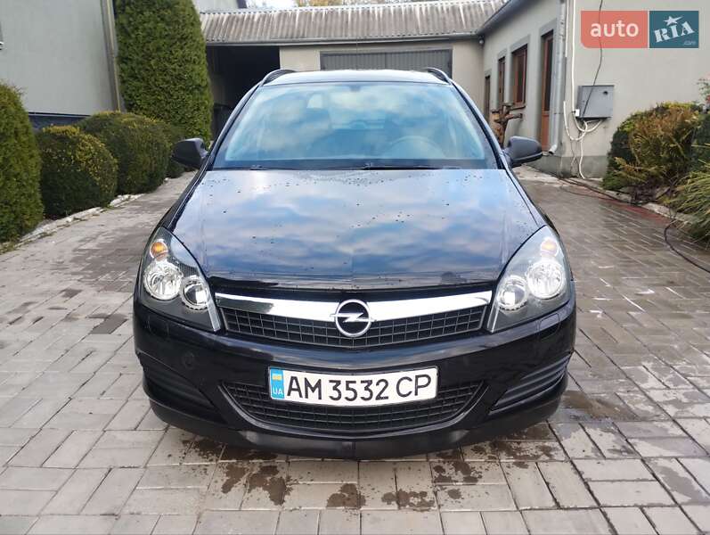 Универсал Opel Astra 2009 в Кременце