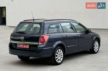 Универсал Opel Astra 2006 в 