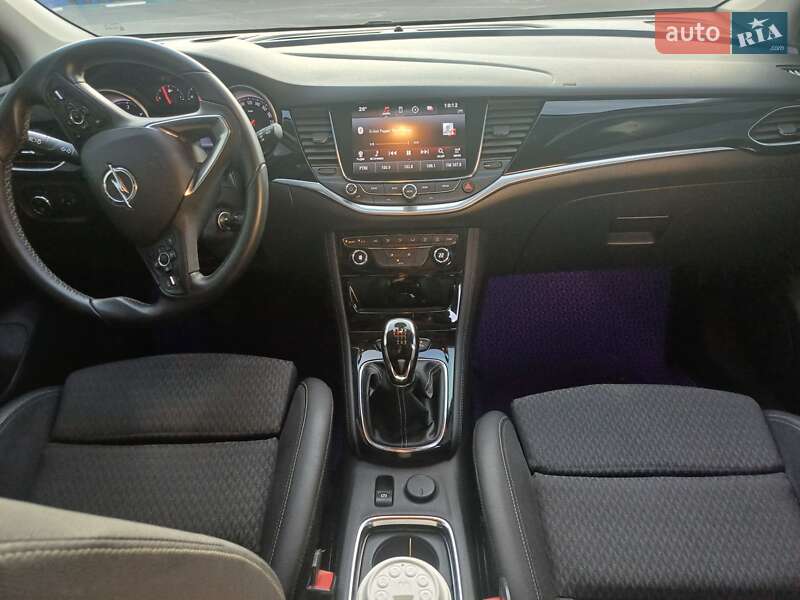 Універсал Opel Astra 2017 в Павлограді