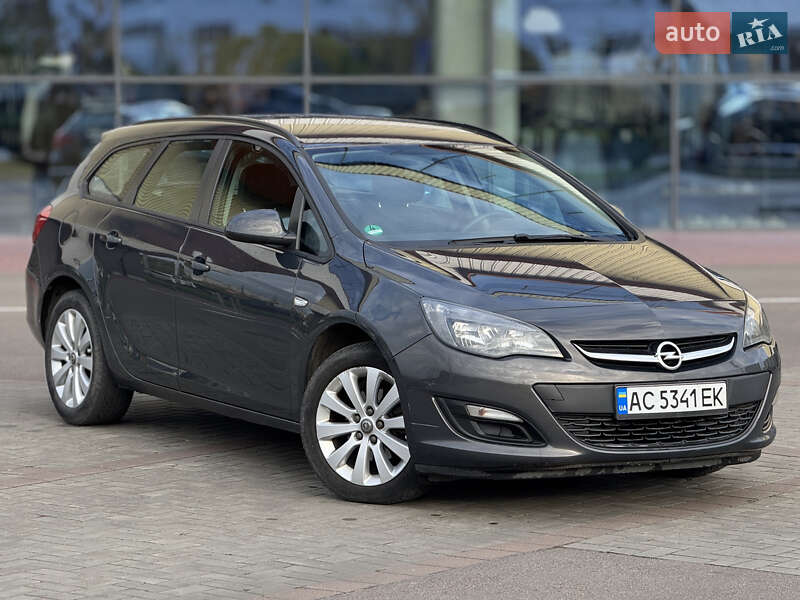 Универсал Opel Astra 2014 в Луцке