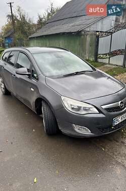 Универсал Opel Astra 2011 в Перемышлянах